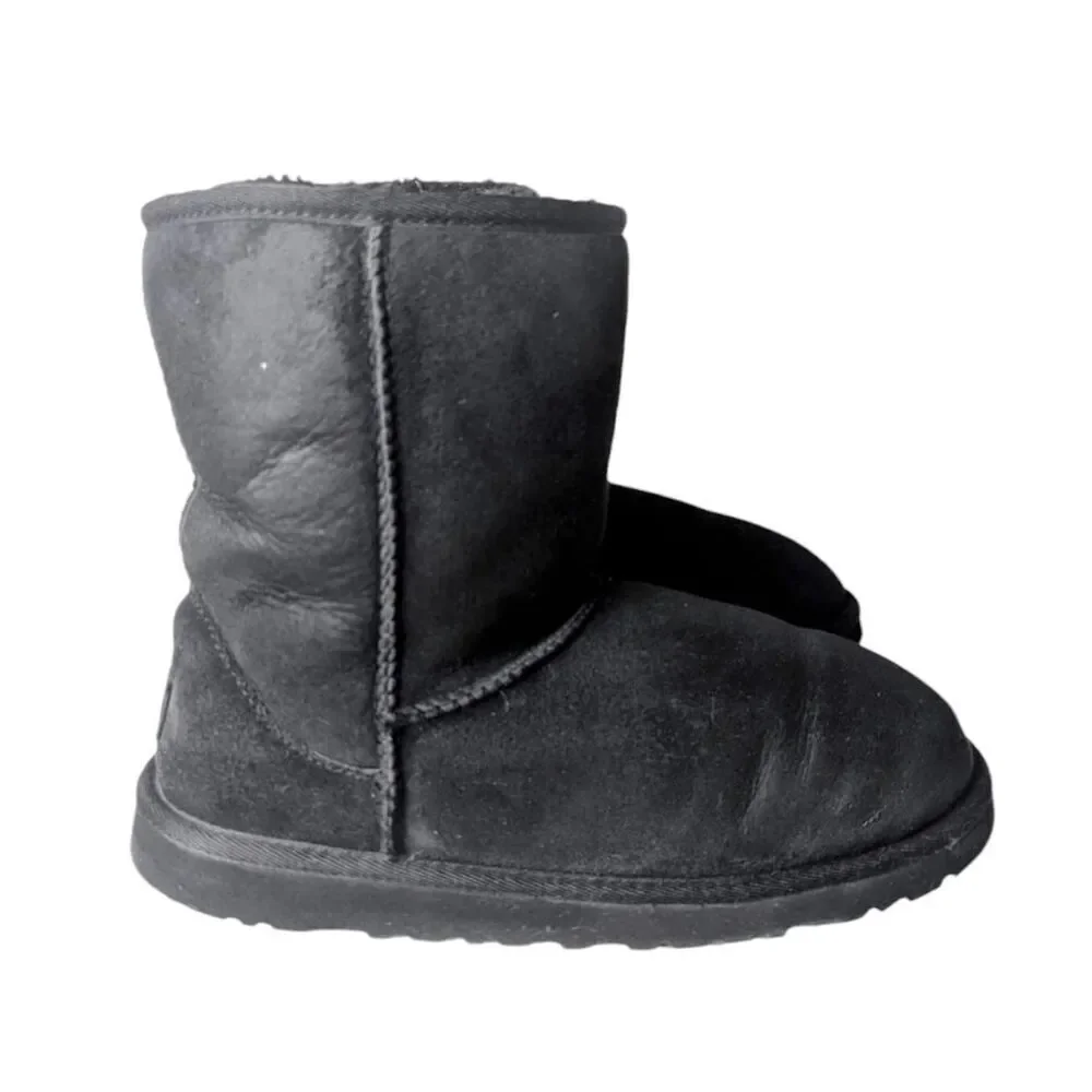 UGG Classic Short 